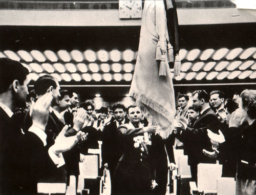 ..        XIV  , 1962.